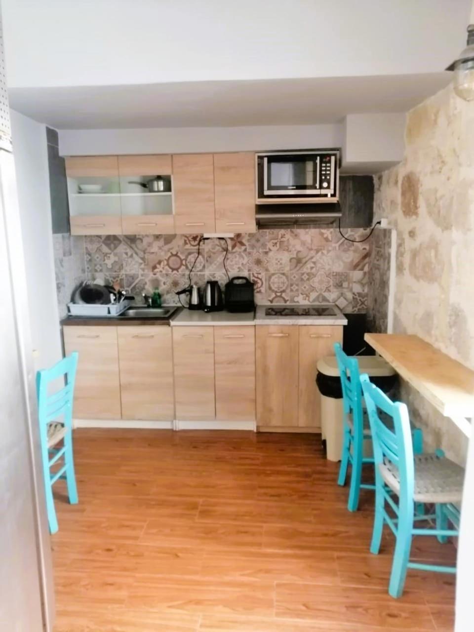 Hippie City Hostel Chania  Екстер'єр фото